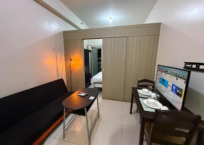 Pocco-breeze- Inhouse Pool * Manila