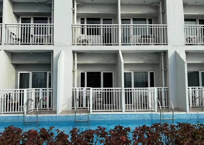 Apartment Pocco-breeze- Inhouse Pool Manila